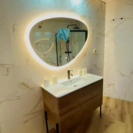 77 Lisbon Design Studio Near Airport * Canecas